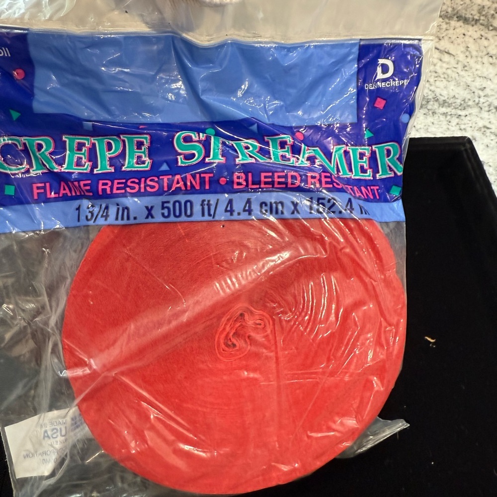 Craft Bold Red Crepe Streamer